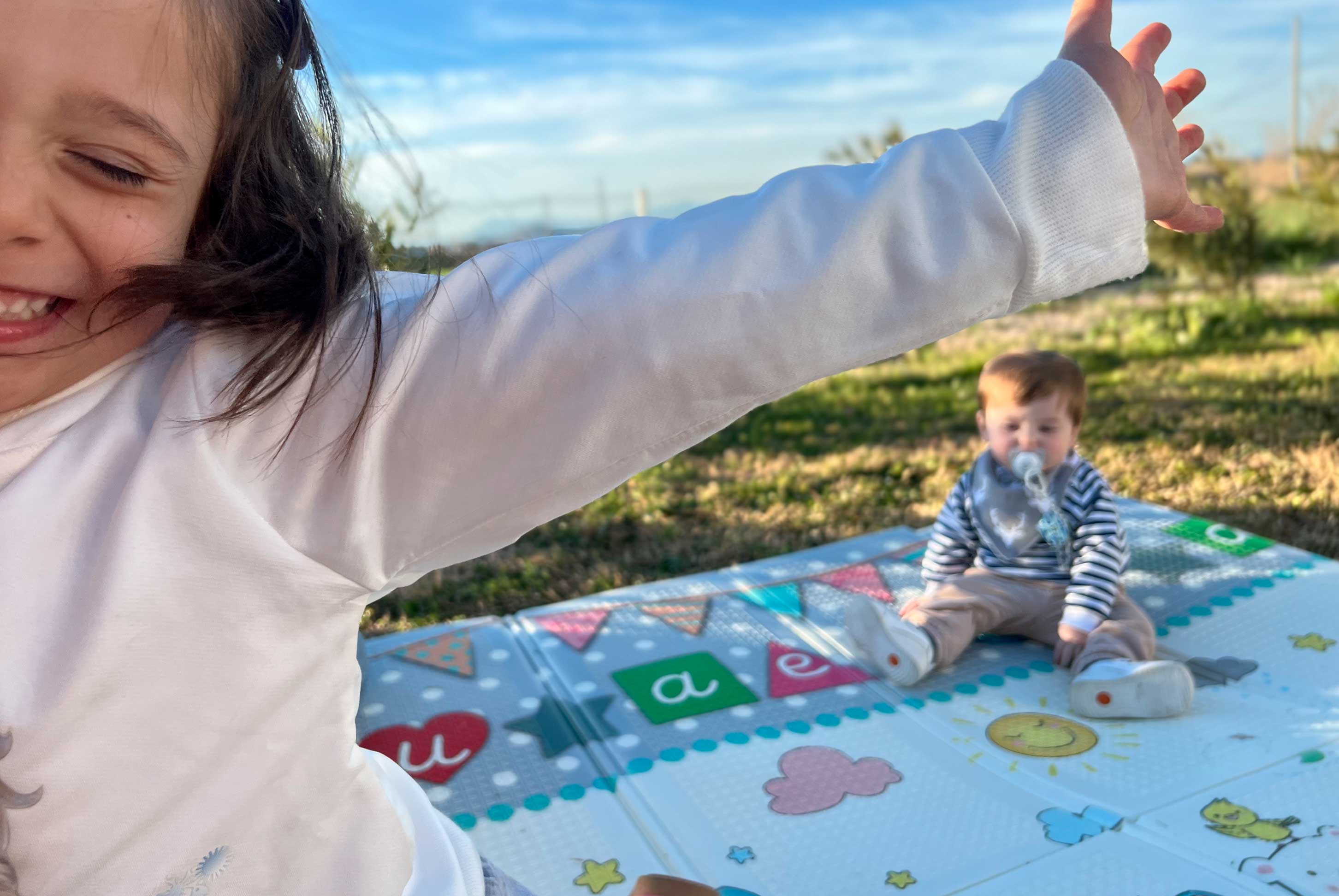 Alfombra de juegos para niños y bebés reversible comprar AQUÍ